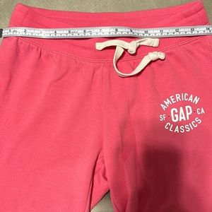 Gap sweat pants pink color size XS